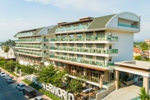 Crystal Waterworld Park Resort & Spa