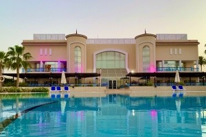 Ivy Cyrene Island Resort